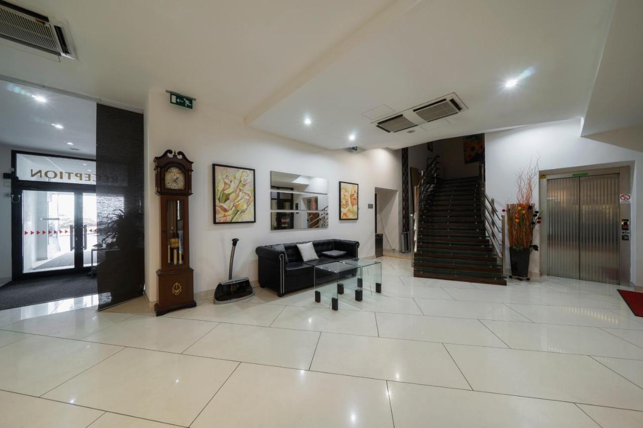 Hotel Astory Plzen Luaran gambar