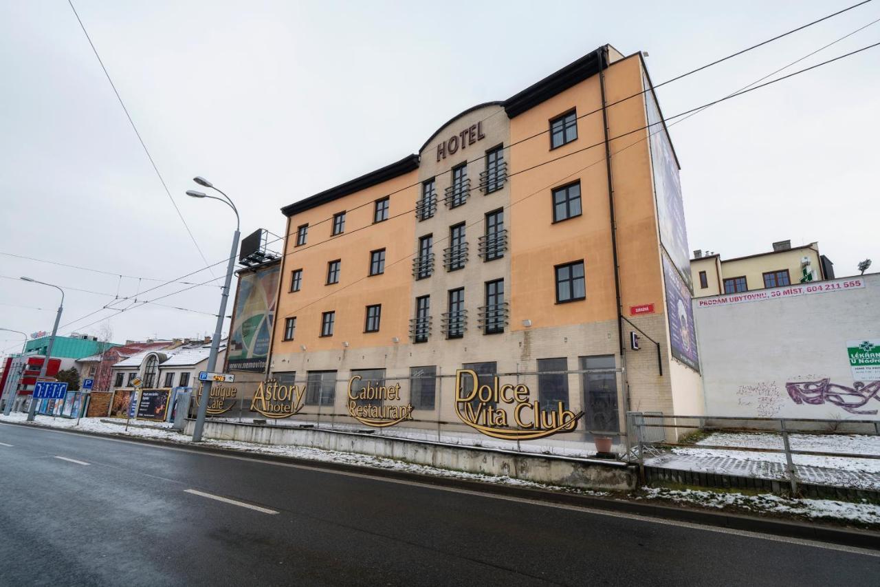 Hotel Astory Plzen Luaran gambar