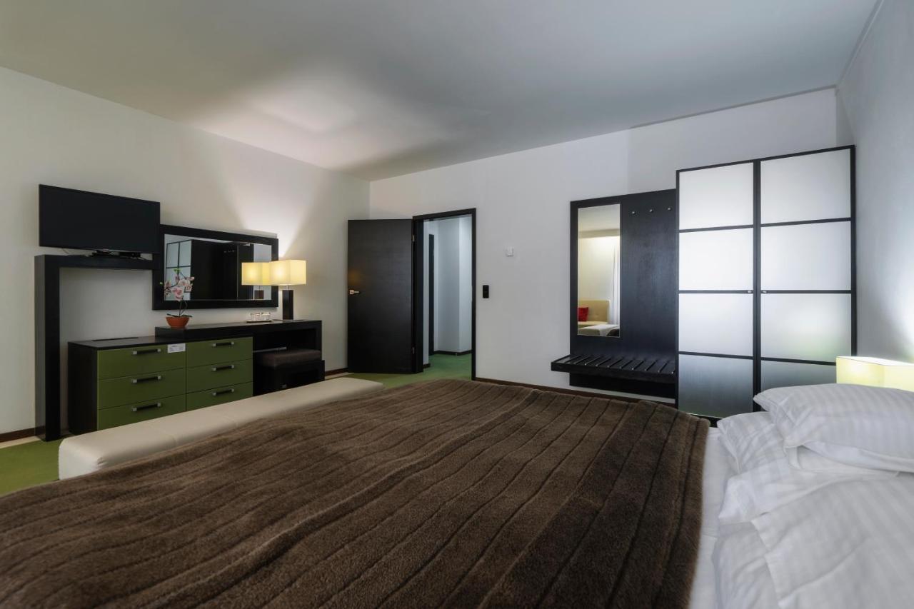 Hotel Astory Plzen Luaran gambar