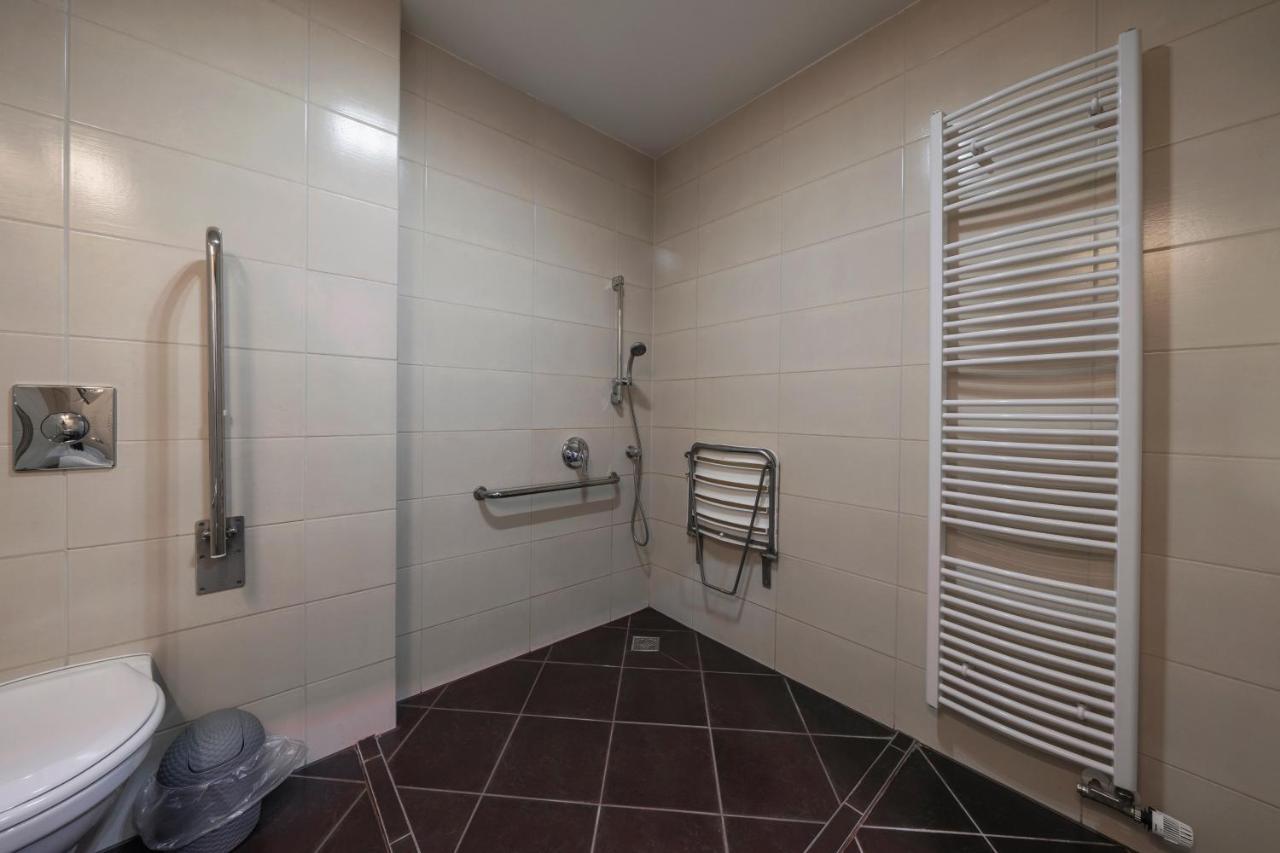 Hotel Astory Plzen Luaran gambar