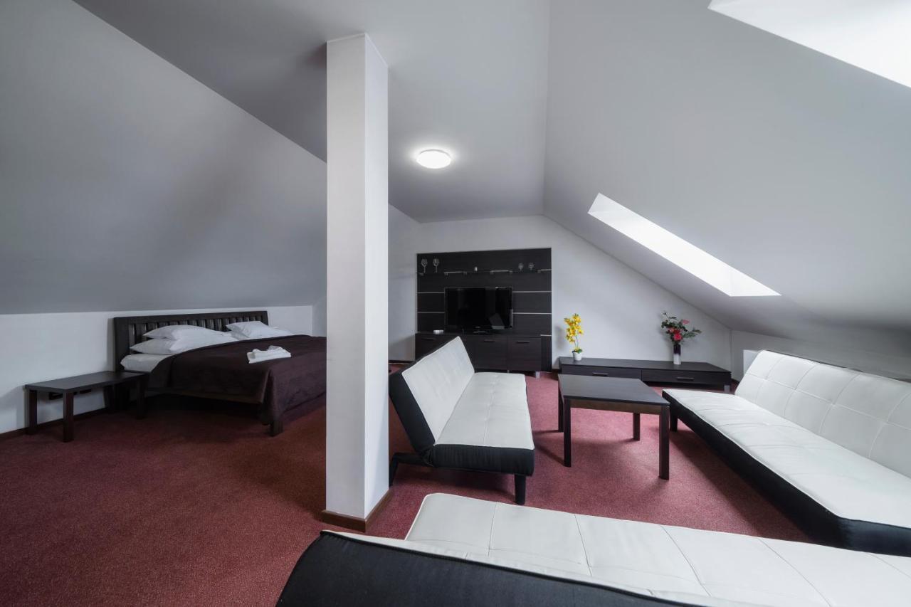 Hotel Astory Plzen Luaran gambar
