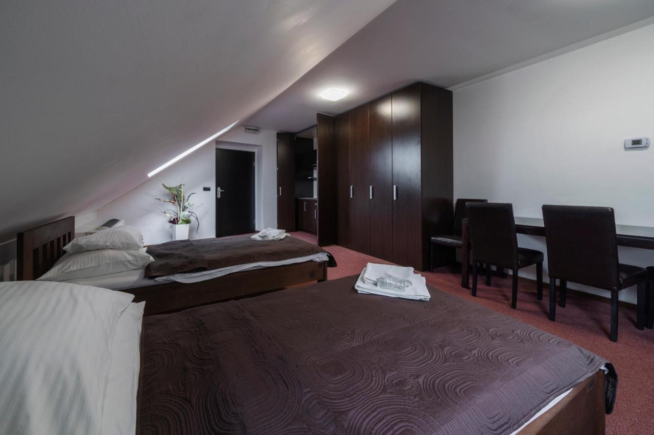 Hotel Astory Plzen Luaran gambar