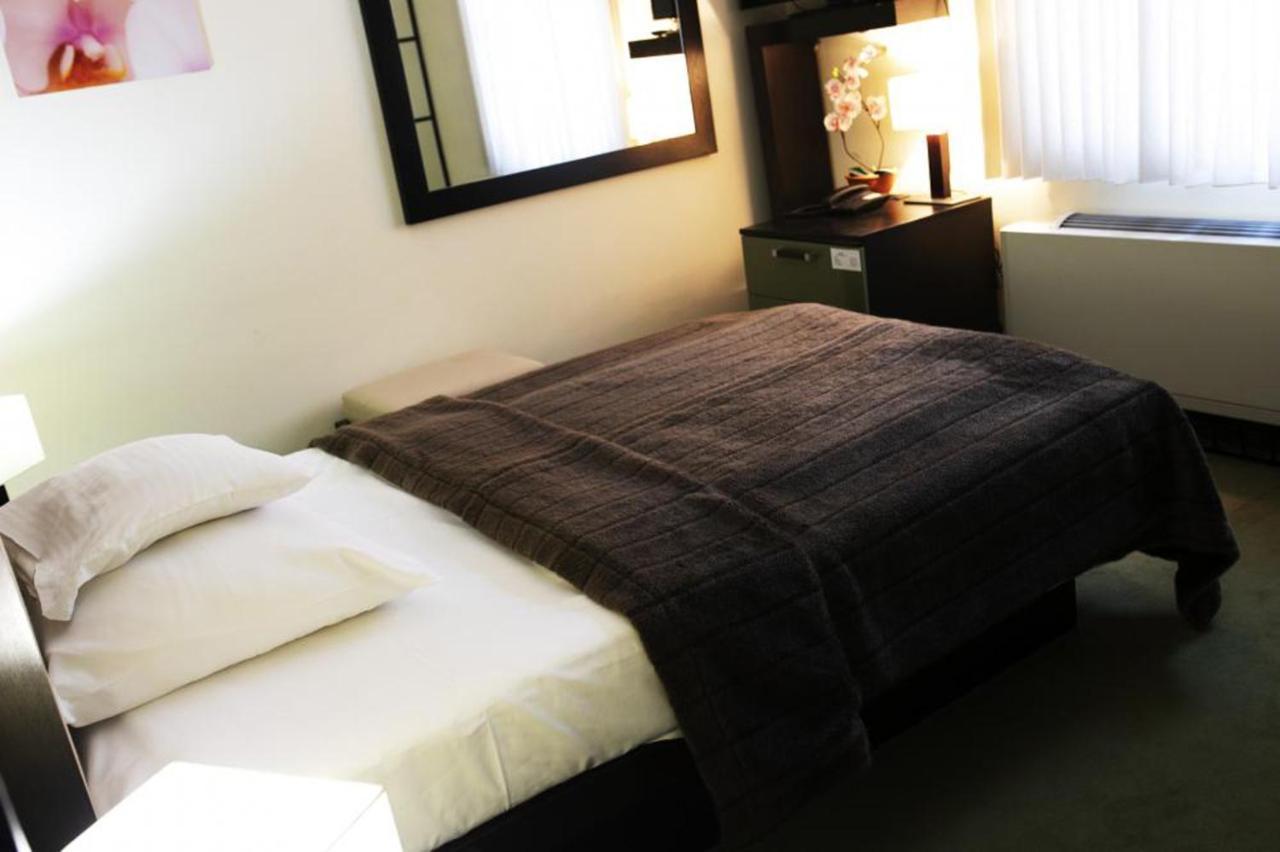 Hotel Astory Plzen Luaran gambar