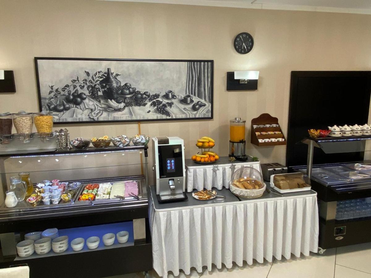 Hotel Astory Plzen Luaran gambar